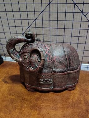 Rustic Red-Patina Elephant Decorative Box - Unknown Brand